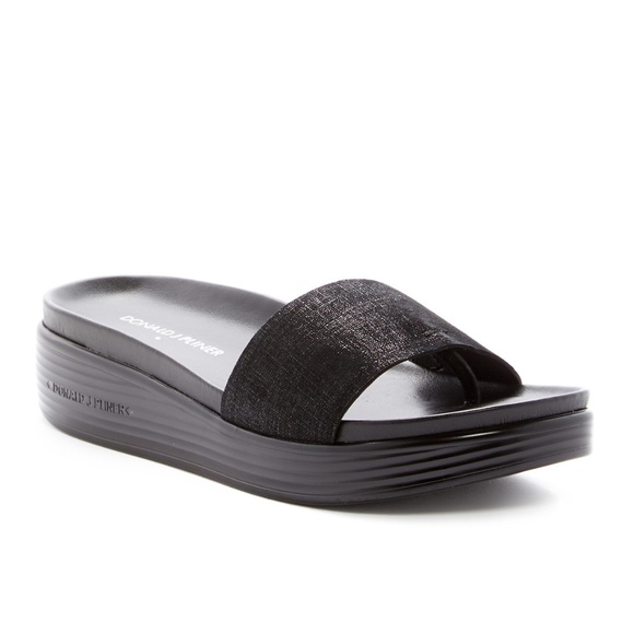 donald pliner black slides